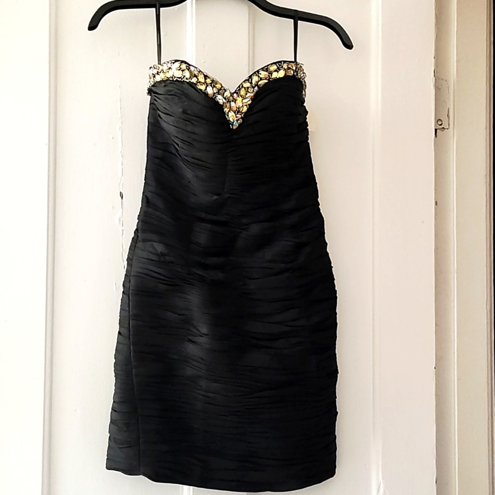 HANNAH S STRAPLESS JEWELED RUNCHED BLACK MINI COCKTAIL DRESS SIZE 2 - NWT